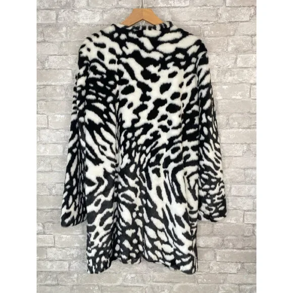 Michael Kors Size Xl White/Black Coat - Picture 6 of 6